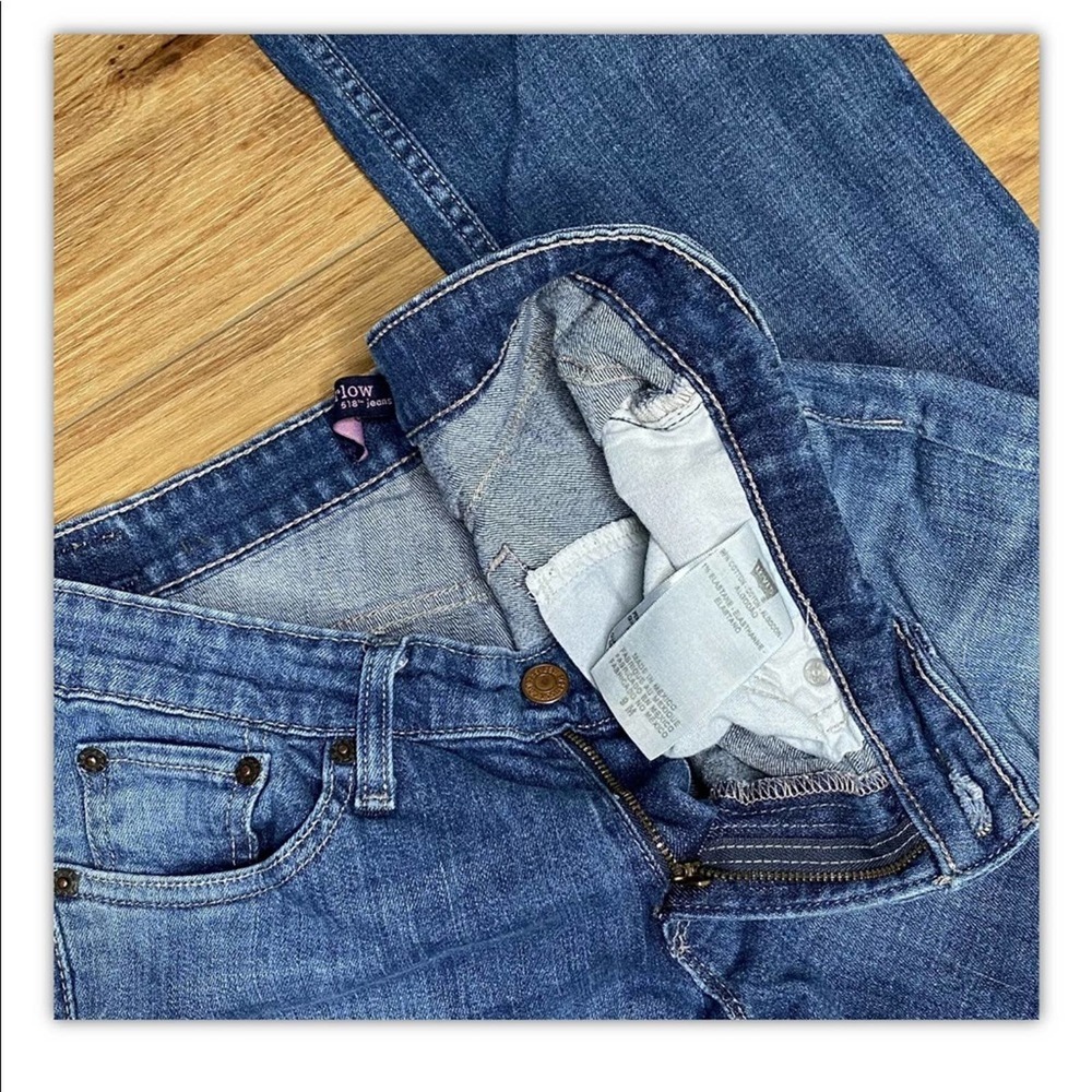 Levi’s Low Rise Blue White Washed Denim Jeans Medium Wash Size 9* - Picture 3 of 5